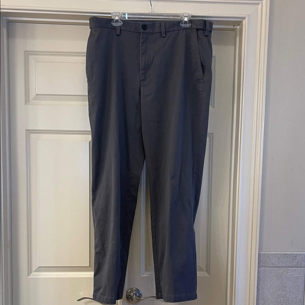 Haggar Men's 38 x 32 Classic Gray Chino Pants